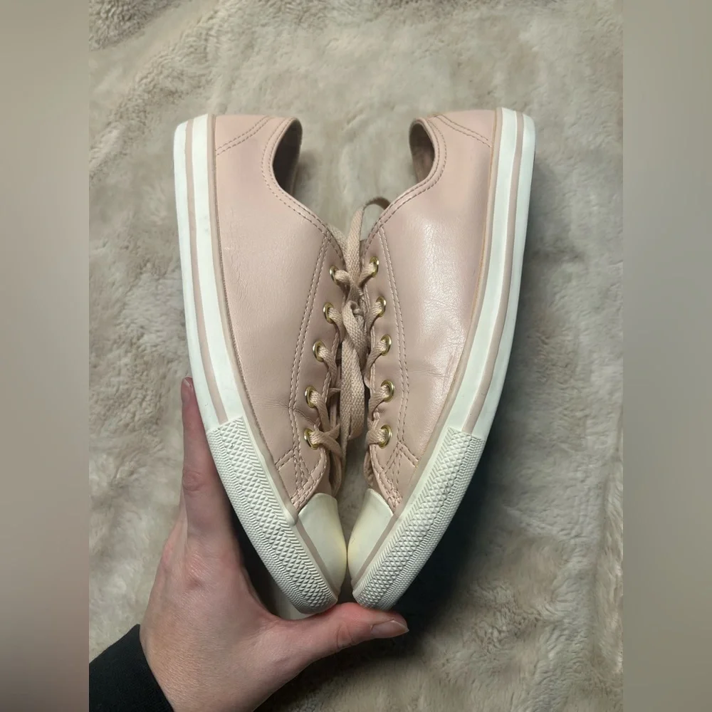 Pink Converse Women’s Size 8 - Picture 4 of 6